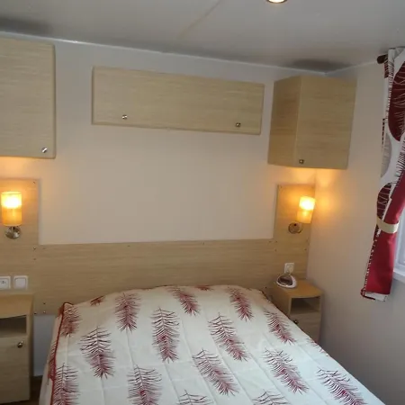 Mobil-home Fouras, 4 Pieces, 6 Personnes - Fr-1-709-22 度假居 富拉